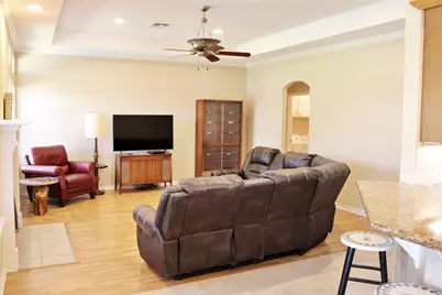 110 S River Drive, Columbus, TX 78934 - Photo 6