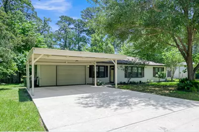 210 Harris Boulevard, Conroe, TX 77301 - Photo 2