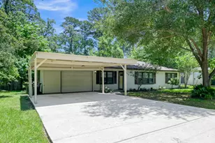 210 Harris Blvd, Conroe, TX 77301 - Photo 2
