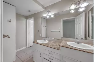 210 Harris Boulevard, Conroe, TX 77301 - Photo 20