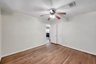 210 Harris Blvd, Conroe, TX 77301 - Photo 18