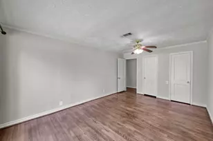 210 Harris Blvd, Conroe, TX 77301 - Photo 12
