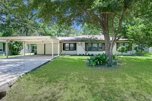 210 Harris Blvd, Conroe, TX 77301 - Photo 1