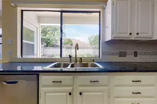 13110 Waldemere Dr, Houston, TX 77077 - Photo 18