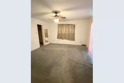 7931 Southmeadow Drive, Houston, TX 77071 - Photo 10