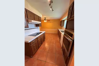 7931 Southmeadow Drive, Houston, TX 77071 - Photo 4