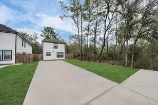 6004 Wedgefield St, Houston, TX 77028 - Photo 24