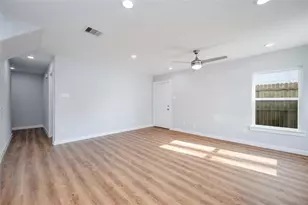 6004 Wedgefield St, Houston, TX 77028 - Photo 4