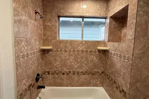 9018 McGallion Rd, Houston, TX 77022 - Photo 14