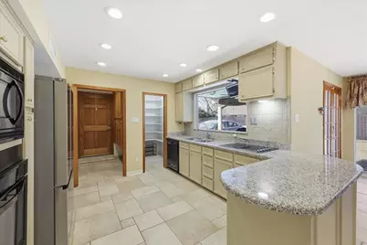 4712 Frost, Orange, TX 77630 - Photo 16