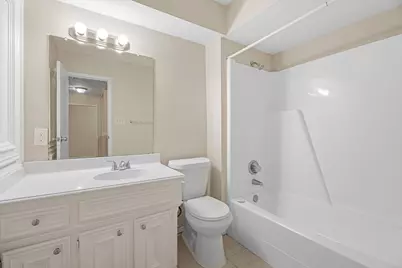 304 E Adoue Street, Alvin, TX 77511 - Photo 10