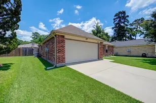 4130 Donalbain Dr, Spring, TX 77373 - Photo 4