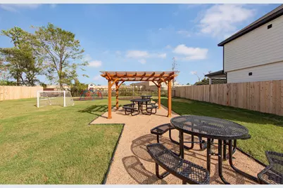 15658 Coneflower Hills Drive, Houston, TX 77090 - Photo 24