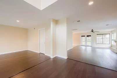 2039 Shorewood Lane, Sugar Land, TX 77479 - Photo 6