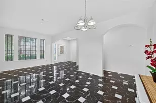 8419 Spotslyvania Ln, Houston, TX 77083 - Photo 12