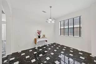 8419 Spotslyvania Ln, Houston, TX 77083 - Photo 10