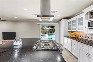 3411 Dominique Dr, Galveston, TX 77551 - Photo 12