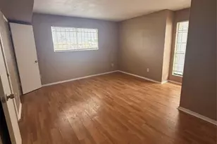 8323 Wilcrest Dr, Houston, TX 77072 - Photo 6