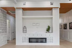 209 Horse Shoe Trail, Angleton, TX 77515 - Photo 18