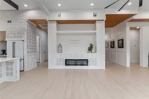 209 Horse Shoe Trail, Angleton, TX 77515 - Photo 16