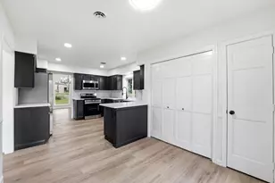 28 Winged Foot Dr, Panorama Village, TX 77304 - Photo 16