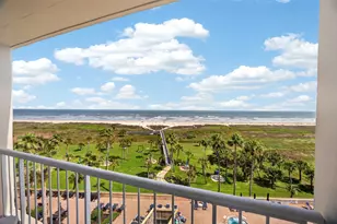 1401 E Beach Dr, Galveston, TX 77550 - Photo 2