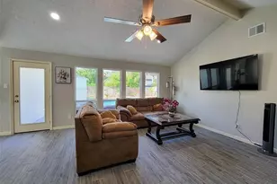 9306 Bankside Dr, Houston, TX 77031 - Photo 12