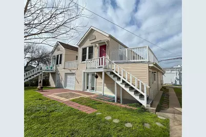 4114 Ave S 1/2 #B, Galveston, TX 77550 - Photo 1