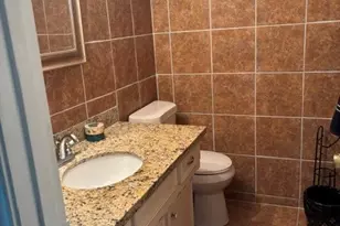 9718 Debbie Ln, Houston, TX 77038 - Photo 8