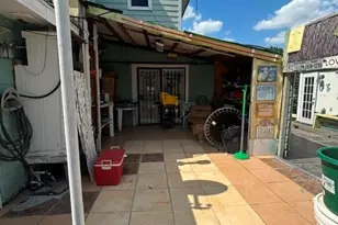 9718 Debbie Ln, Houston, TX 77038 - Photo 18