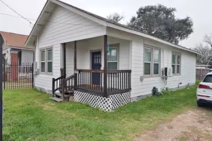 1217 Campbell St, Houston, TX 77009 - Photo 2