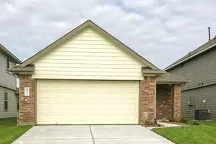10311 Van Hut Ln, Houston, TX 77044 - Photo 1