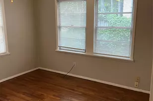 610 E 10th St, Houston, TX 77008 - Photo 4