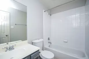 13911 Sorrel Grove Ct, Houston, TX 77047 - Photo 12