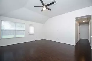 13911 Sorrel Grove Ct, Houston, TX 77047 - Photo 4