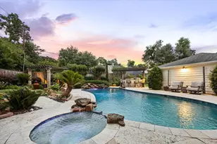 542 Ramblewood Rd, Houston, TX 77079 - Photo 36