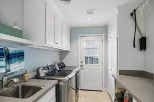 542 Ramblewood Rd, Houston, TX 77079 - Photo 16
