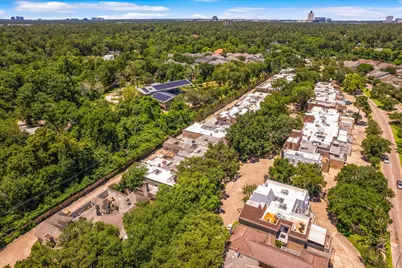 48 Bayou Pointe Drive, Houston, TX 77063 - Photo 44