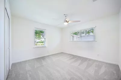 10423 Barwood Drive, Houston, TX 77043 - Photo 22