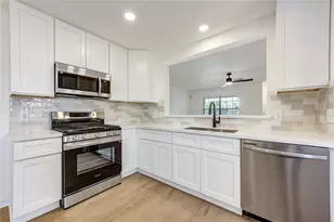 902 Eagles Glide Dr, Houston, TX 77090 - Photo 6