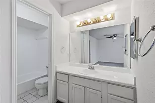 11217 Briar Forest Dr, Houston, TX 77042 - Photo 16