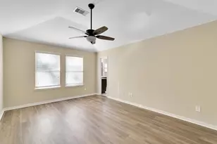 5540 S Buffalo Cir, Willis, TX 77378 - Photo 20