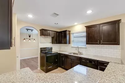 5540 S Buffalo Circle, Willis, TX 77378 - Photo 14