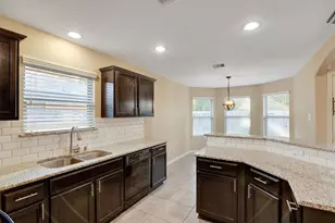 5540 S Buffalo Cir, Willis, TX 77378 - Photo 12