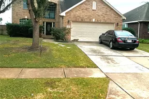 14819 Horse Creek Ln, Sugar Land, TX 77498 - Photo 2