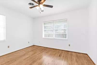 1510 N San Jacinto Street, Conroe, TX 77301 - Photo 18