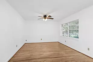 1510 N San Jacinto St, Conroe, TX 77301 - Photo 4