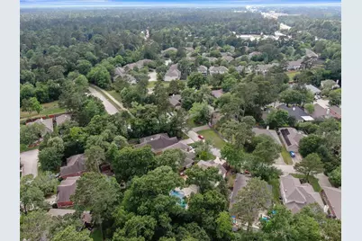 10 Teakwood Place, The Woodlands, TX 77384 - Photo 36