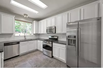 10 Teakwood Place, The Woodlands, TX 77384 - Photo 16