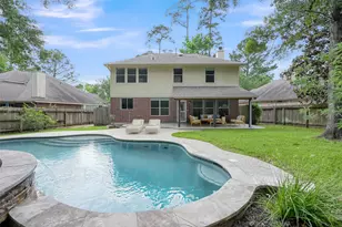 10 Teakwood Pl, The Woodlands, TX 77384 - Photo 1